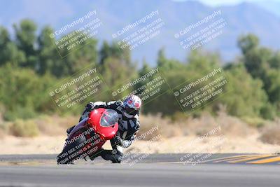 media/Nov-06-2022-SoCal Trackdays (Sun) [[208d2ccc26]]/Turn 7 Set 1 (1050am)/